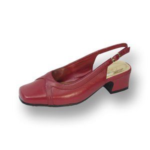 PEERAGE Tessa Wide Width Leather Pumps (232)